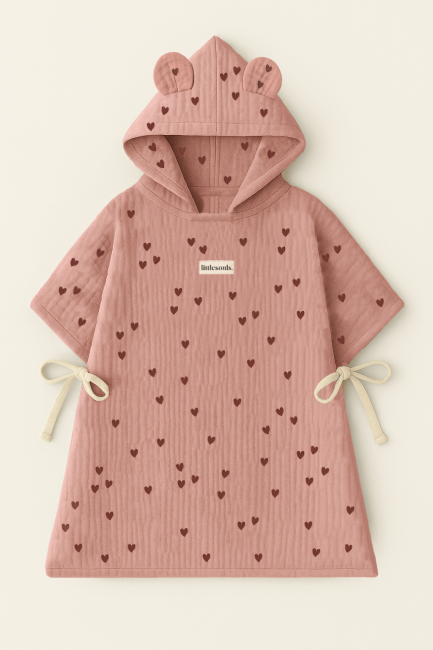 Littlesoulsclothing Musselin Badeponcho für Kinder mit Herzen-Print